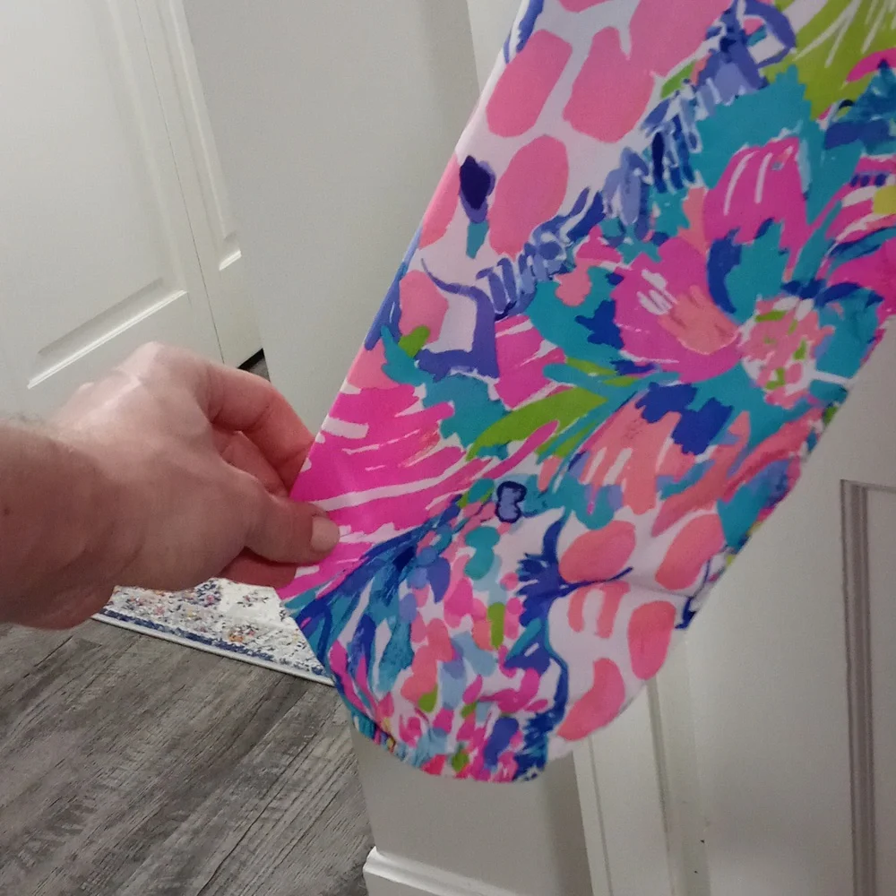 🔴SOLD🔴🦒VERY HTF Lilly Pulitzer🦒 - Willa Top - Picture 10 of 16